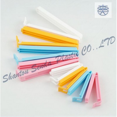 PP bag clips,color customized plastic bag clip close for candy bag or chocolate bag